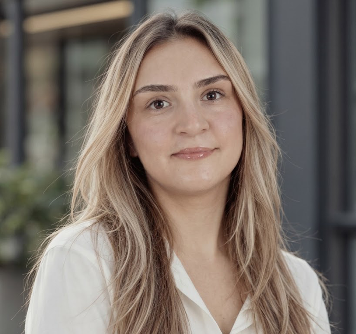 Edona Hajredinaj, BSc